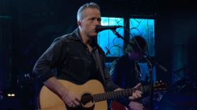 Jason Isbell and the 400 Unit perform Cover Me Up on Late Show with Stephen Colbert